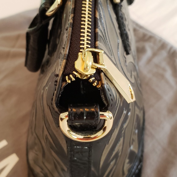 Brahmin Embossed Duxbury Black and Taupe Purse - Picture 7 of 8